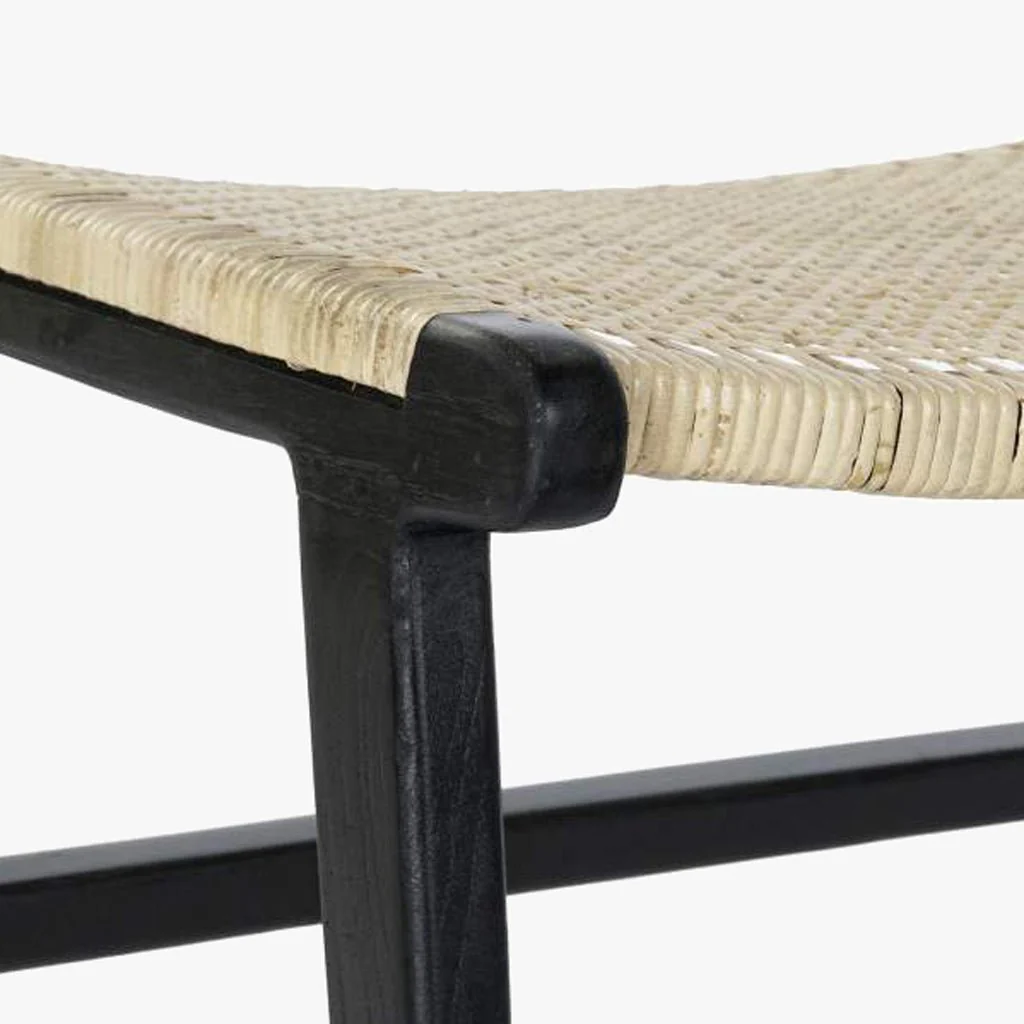 Banco Preto de Madeira e Rattan 65x47x40cm VEREDA - Image 5