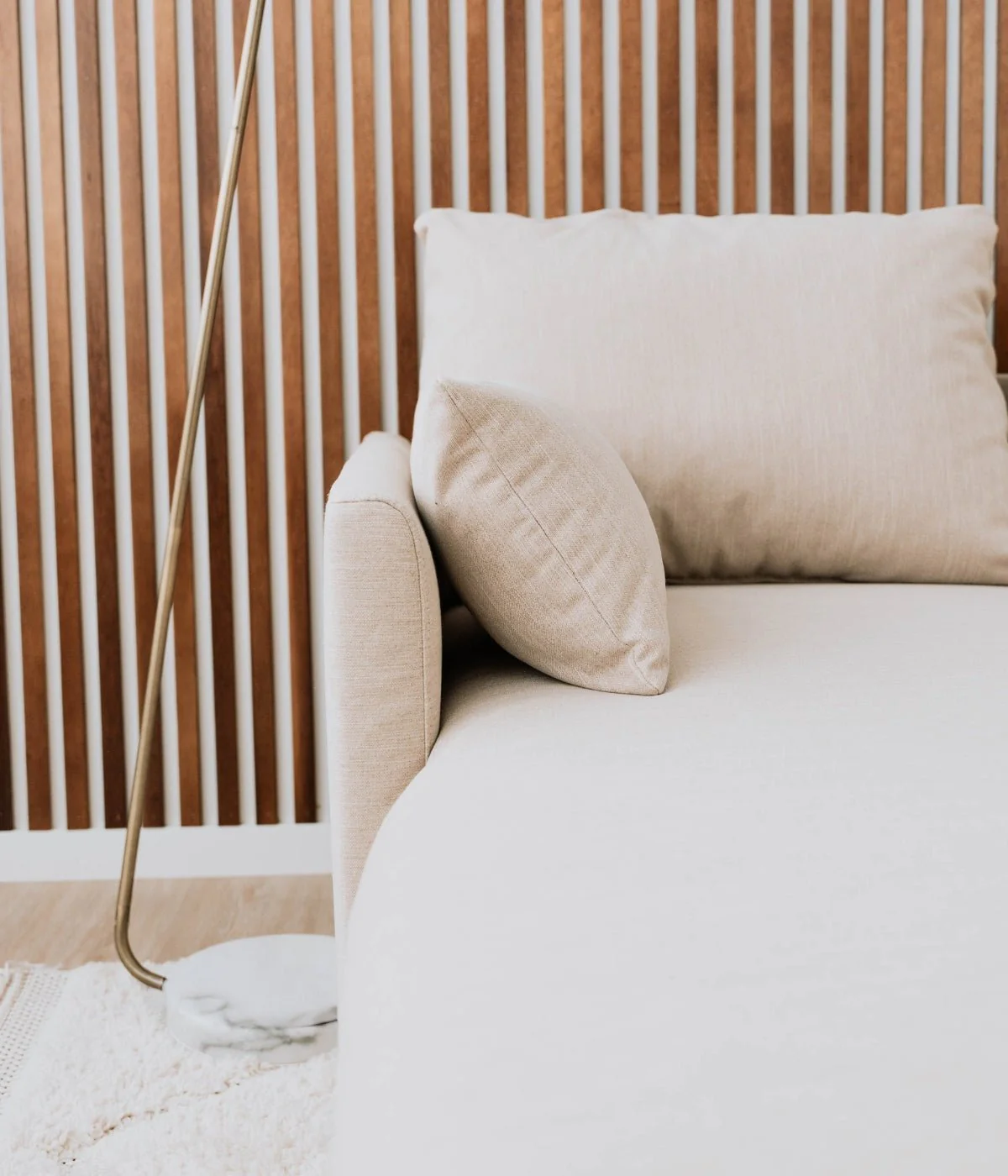 Sofá cama com chaise longue e arrumação bege ELORDI - Image 5