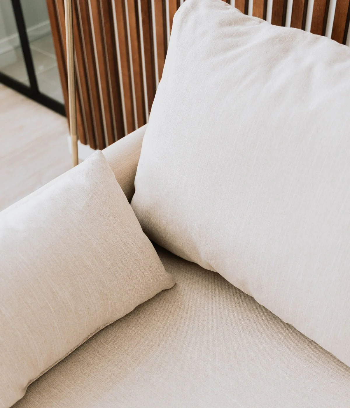 Sofá cama com chaise longue e arrumação bege ELORDI - Image 7
